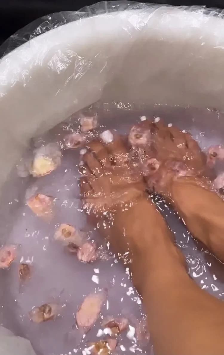 Classic Foot Soak Detox at Glitz & Glamour Studio in Vista, CA