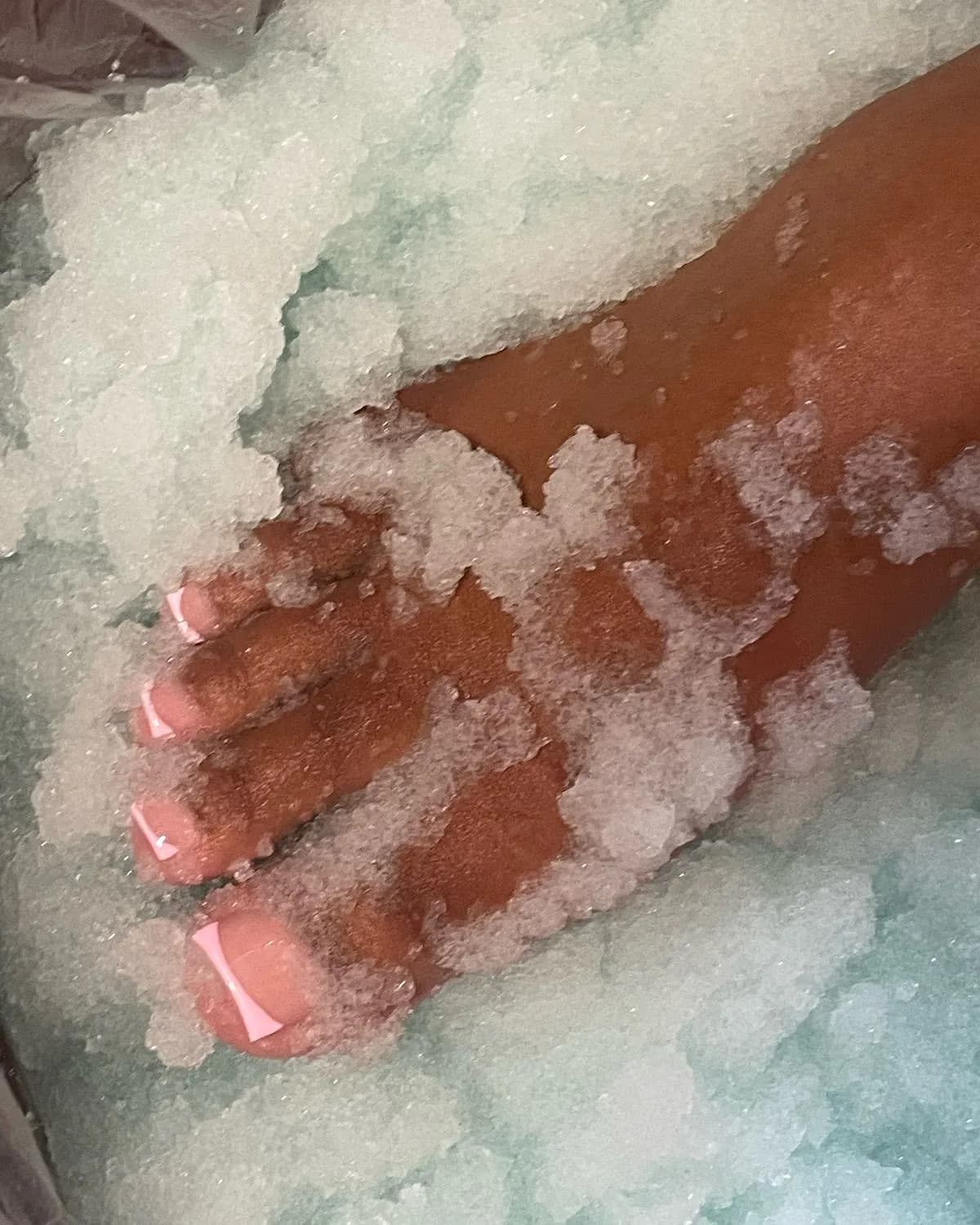 Jelly Hydrating Foot Detox at Glitz & Glamour Studio in Vista, CA